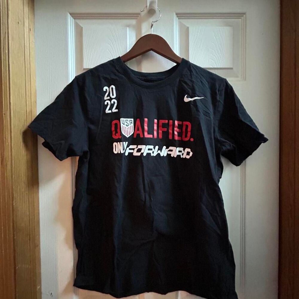 Nike Men's Black T-shirt